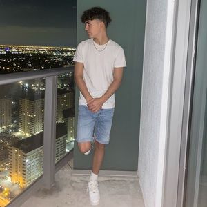 Meet your Posher, Nate